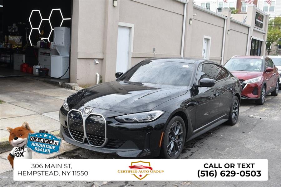 2023 BMW i4 eDrive35's photo