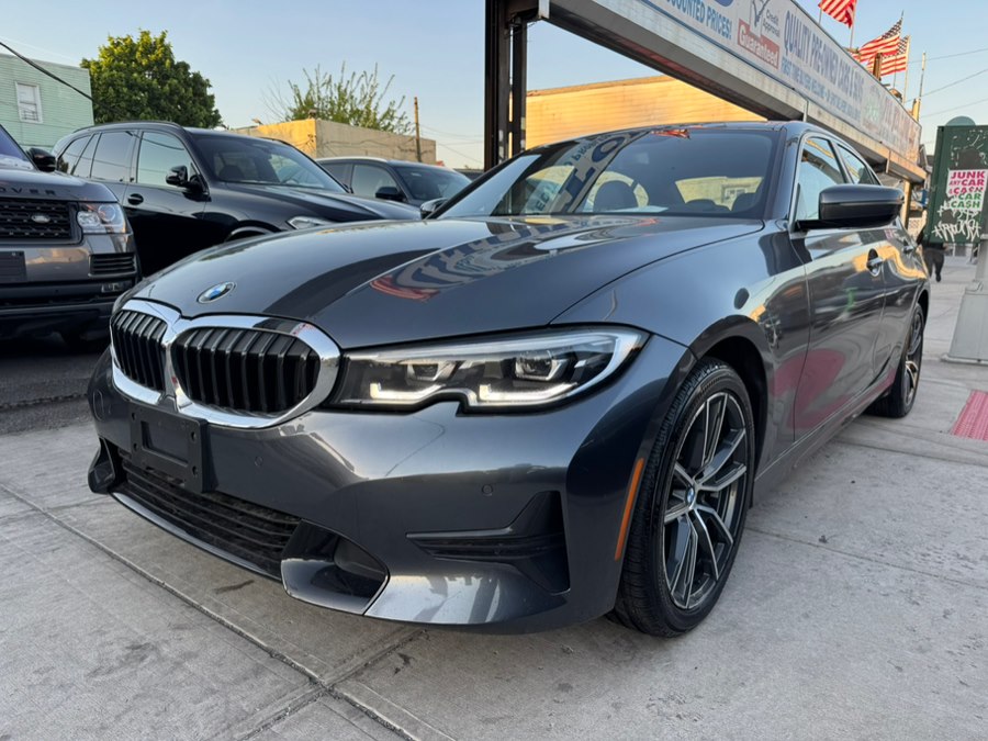 2019 BMW 3 Series 330i xDrive Sedan's photo