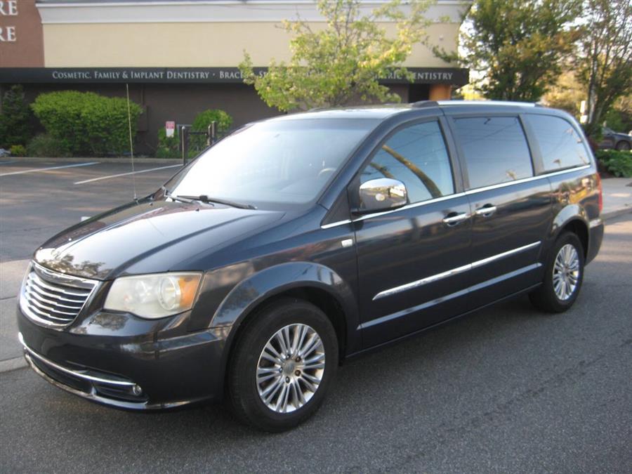2014 Chrysler Town And Country Touring L 4dr Mini Van, available for sale in Massapequa, New York | Rite Choice Auto Inc.. Massapequa, New York