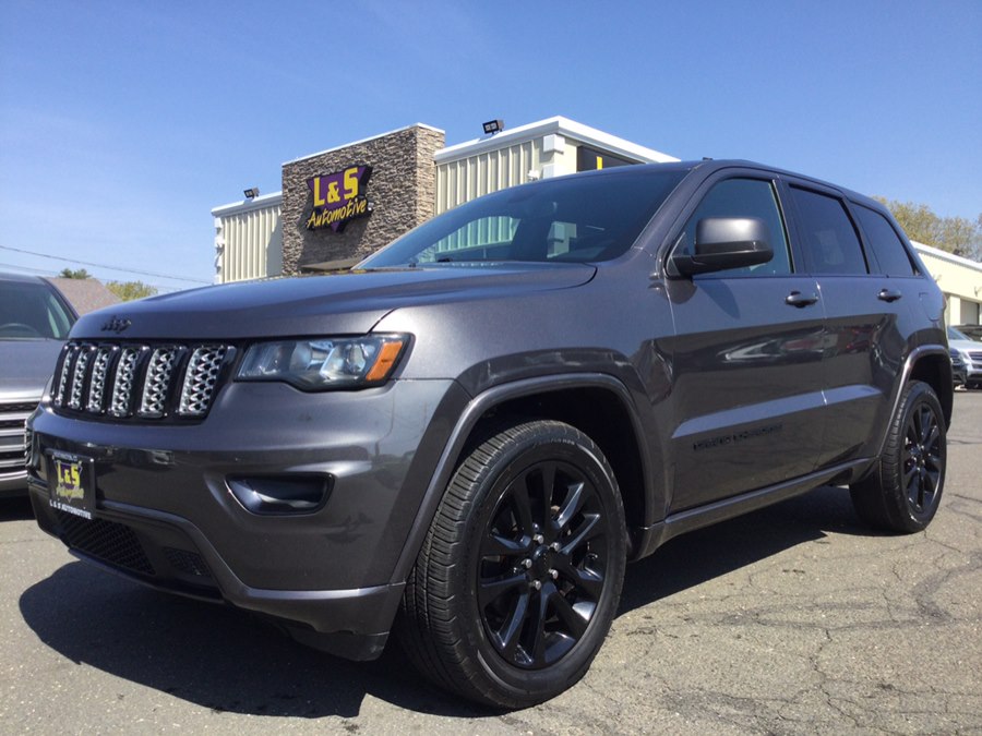 2018 Jeep Grand Cherokee Altitude 4WD's photo