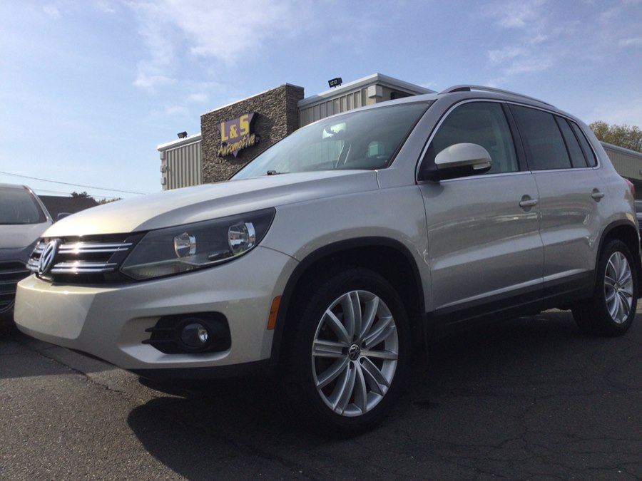 2014 Volkswagen Tiguan 2.0T SE w/Appearance 4Motion's photo