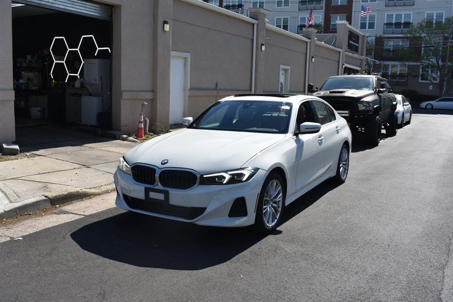 2024 BMW 3 Series 330i Sedan's photo