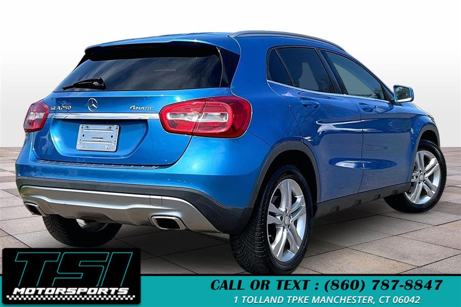 2015 Mercedes-Benz GLA GLA250 4MATIC's photo