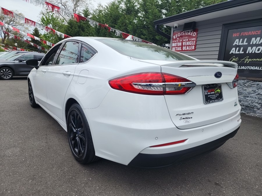 2019 Ford Fusion SE FWD's photo