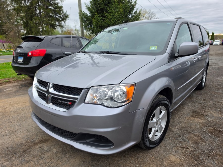 Used 2013 Dodge Grand Caravan in East Windsor, Connecticut | STS Automotive. East Windsor, Connecticut