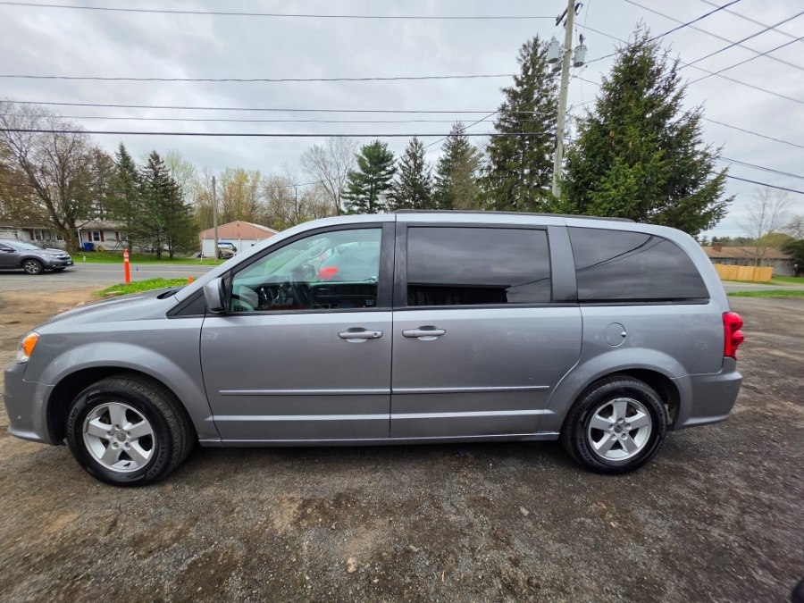 2013 Dodge Grand Caravan SXT's photo