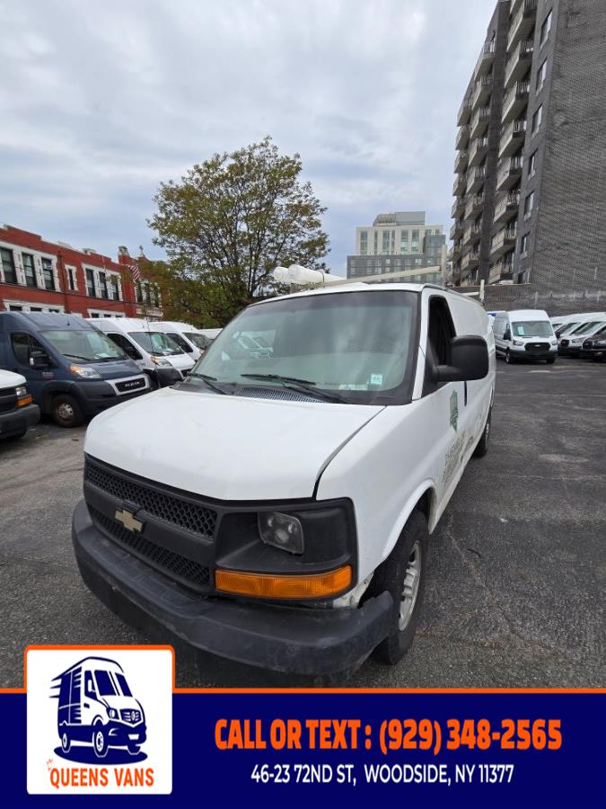 2007 Chevrolet Express 2500 Work Van HD's photo