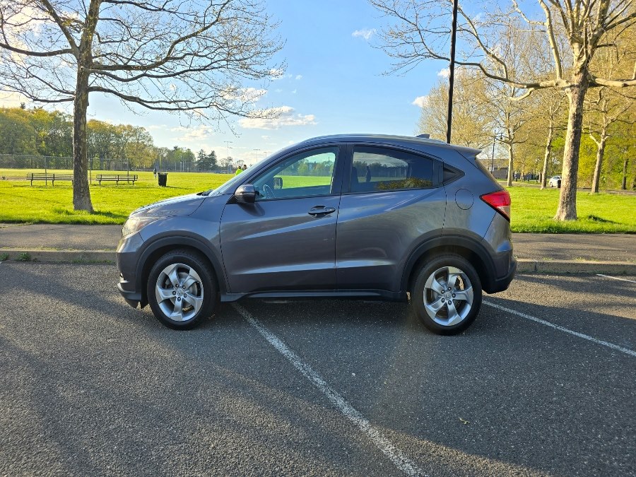 2016 Honda HR-V EX-L Navi AWD's photo