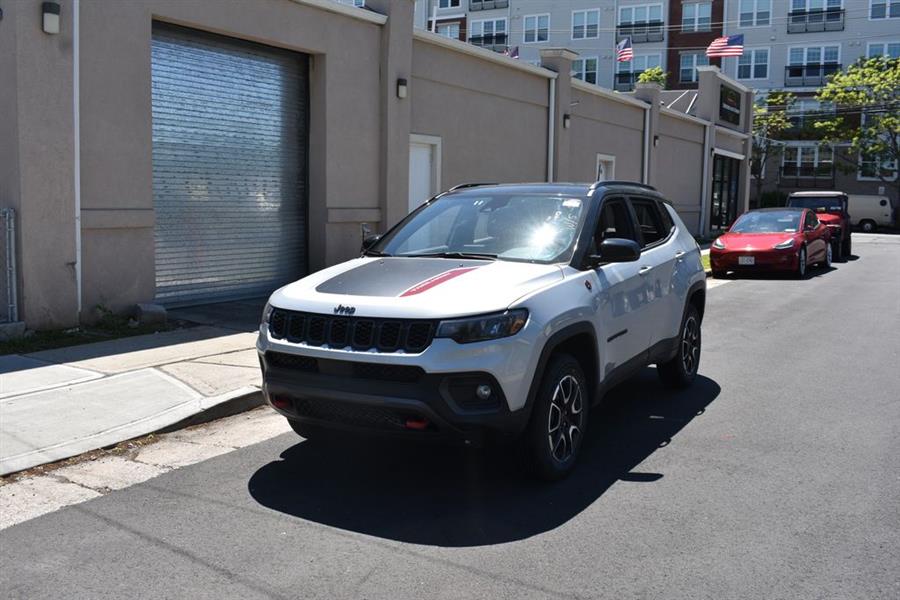 2025 Jeep Compass Trailhawk 4X4's photo
