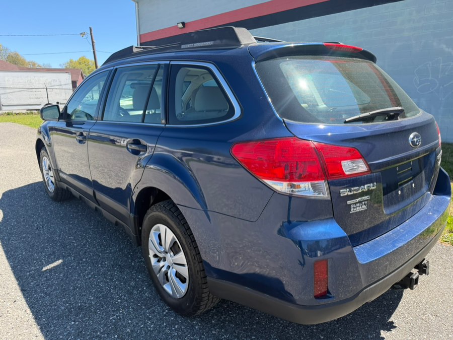 2011 Subaru Outback 2.5i PZEV's photo