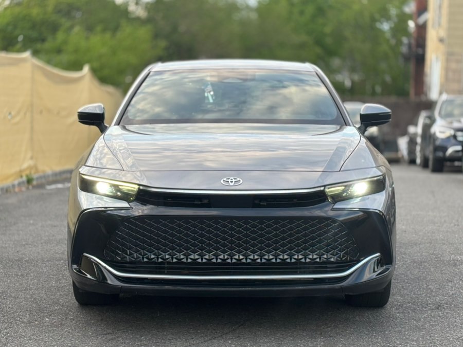 2023 Toyota Crown XLE AWD's photo