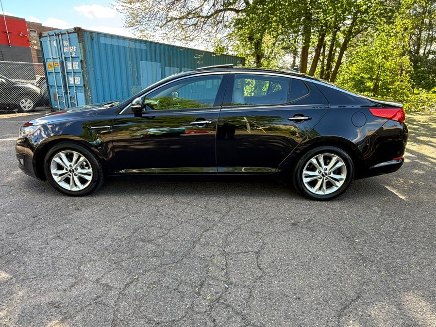 2011 Kia Optima EX AT's photo