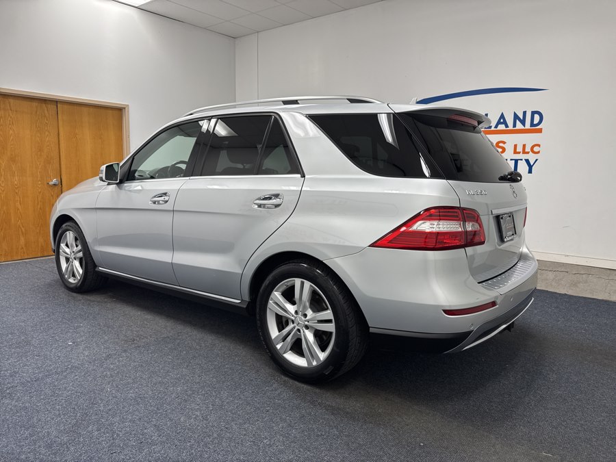 2015 Mercedes-Benz M-Class ML350 4MATIC's photo