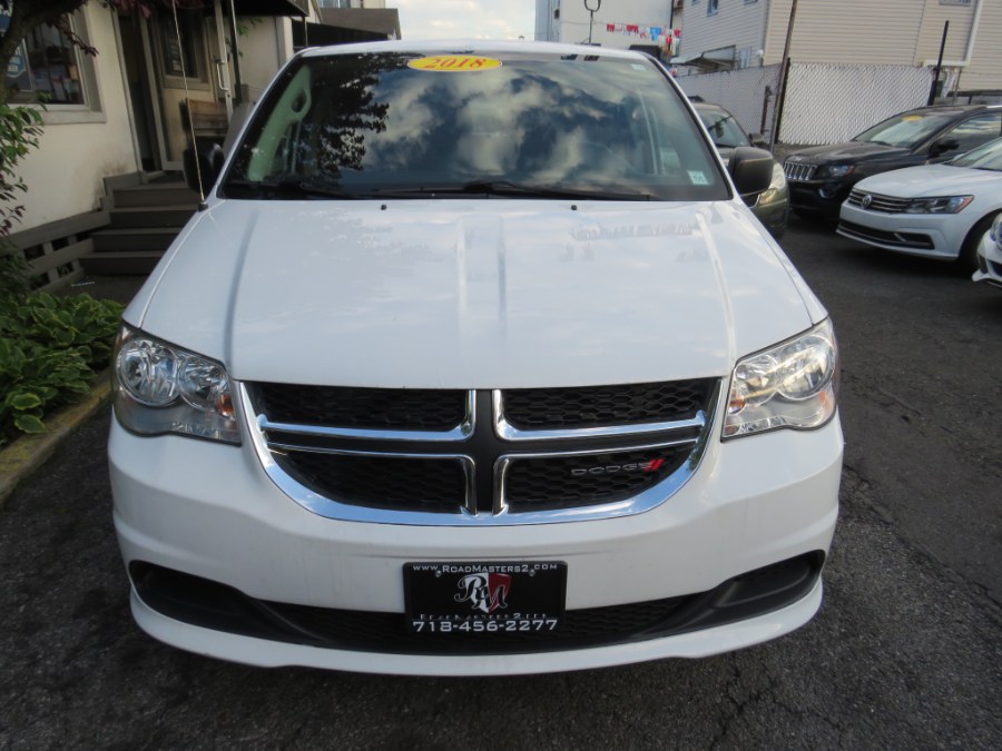 2018 Dodge Grand Caravan SE's photo