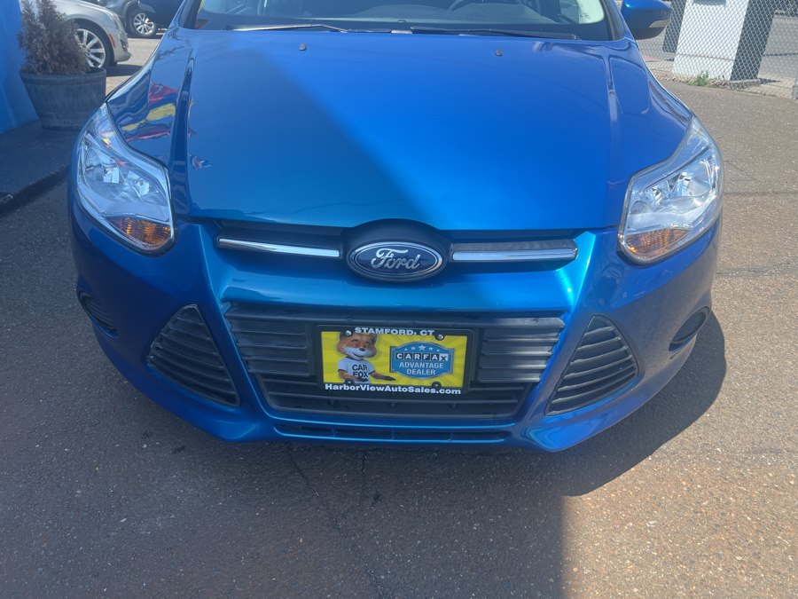 2014 Ford Focus 5 Door Hatch SE's photo