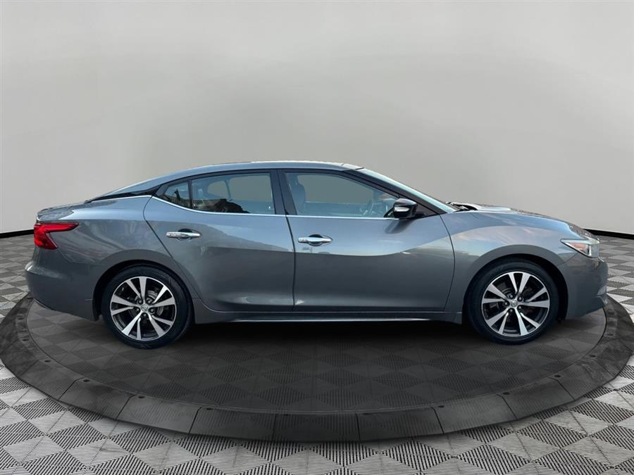 2017 Nissan Maxima 3.5 SL's photo