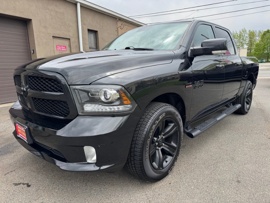 2018 RAM 1500 Night 4x4 Crew Cab 5'7's photo