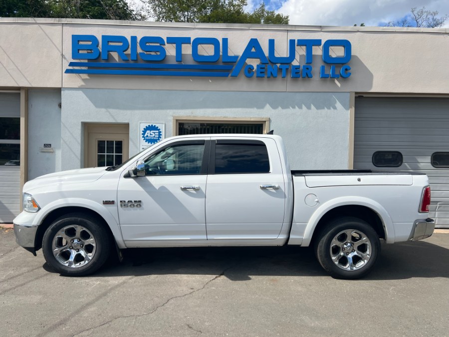 2017 RAM 1500 Laramie 4x4 Crew Cab 5'7's photo