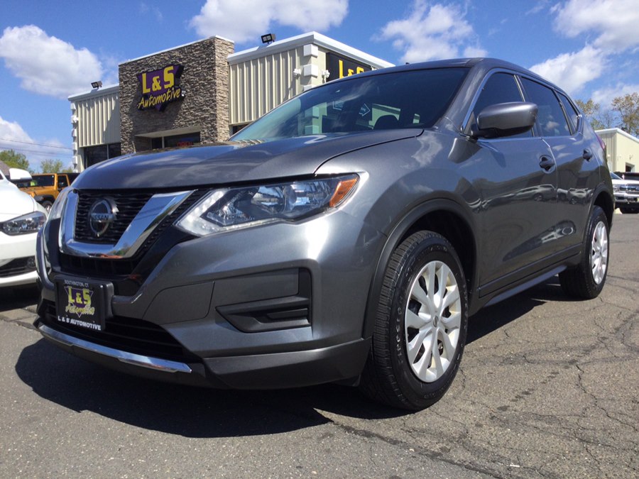 2019 Nissan Rogue S AWD's photo