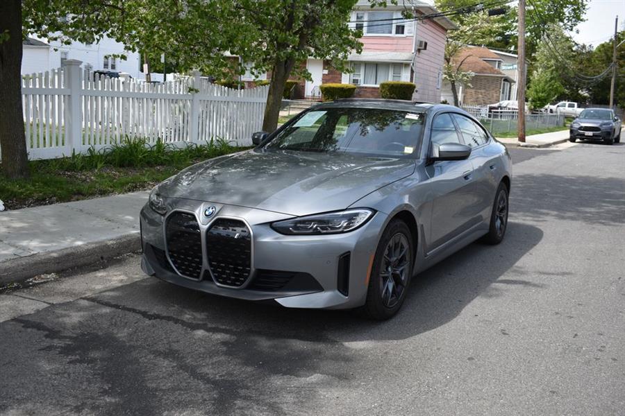 2023 BMW i4 eDrive35's photo