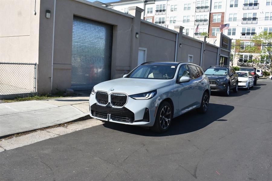 2025 BMW X3 30 XDRIVE's photo