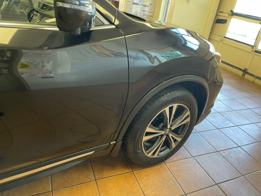 2017 Nissan Rogue SL - Photo 18