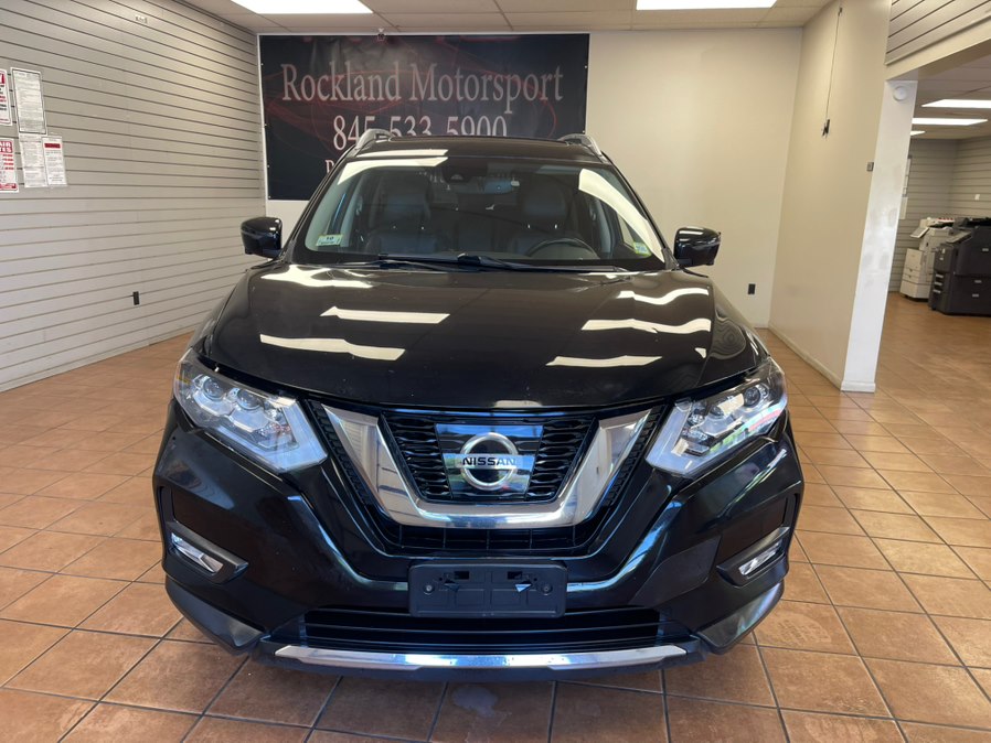 2017 Nissan Rogue SL AWD's photo