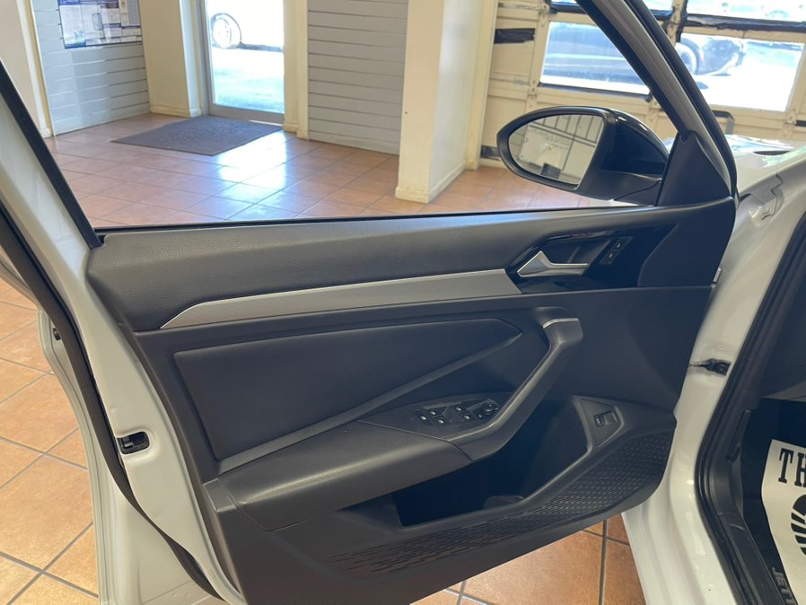 2019 Volkswagen Jetta R-Line - Photo 31