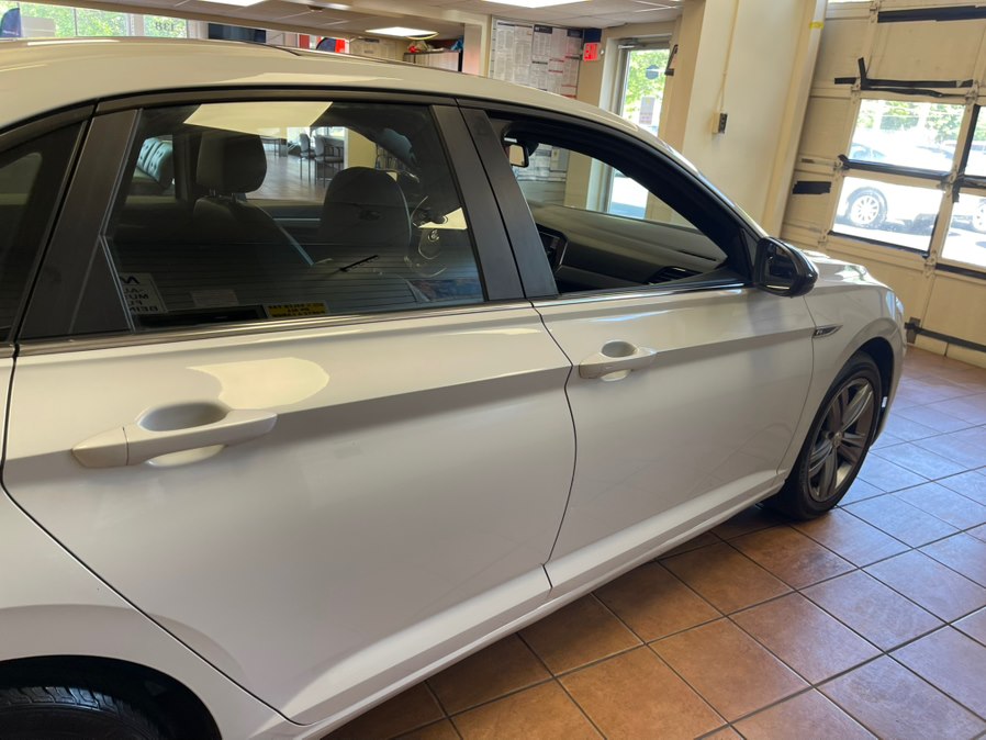 2019 Volkswagen Jetta R-Line - Photo 17