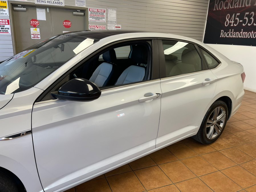 2019 Volkswagen Jetta R-Line - Photo 7