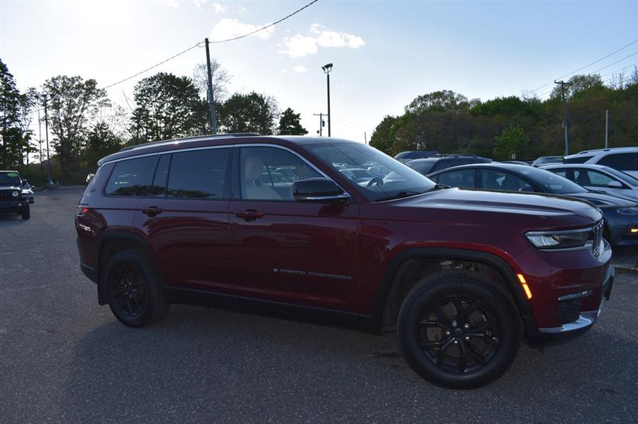 2022 Jeep Grand Cherokee L Limited 4x4's photo