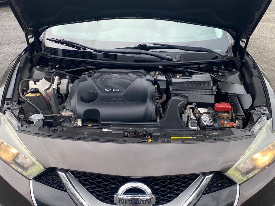 2016 Nissan Maxima 3.5 SV's photo