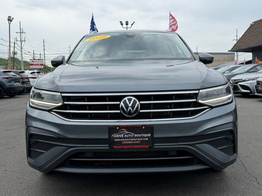 2022 Volkswagen Tiguan 2.0T SE's photo
