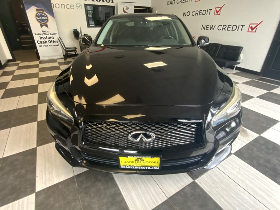 2015 INFINITI Q50 Premium AWD's photo