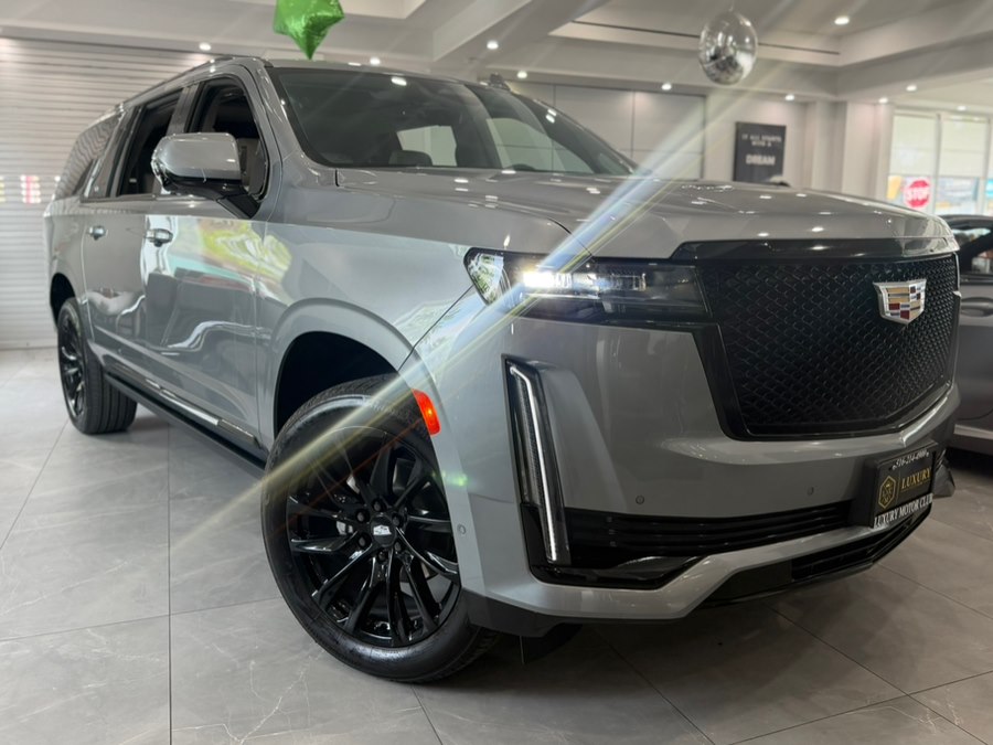2024 Cadillac Escalade ESV 4WD Sport Platinum's photo