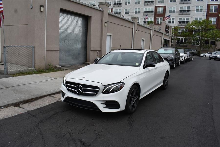 2019 Mercedes-Benz E-Class E300 4MATIC's photo