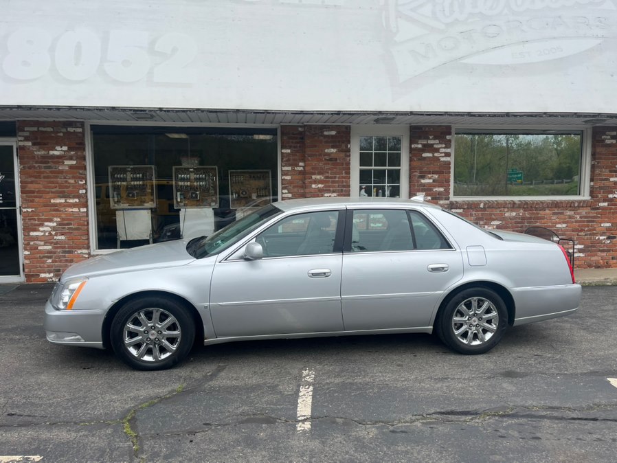 2009 Cadillac DTS 6 Pass. Luxury Collection's photo