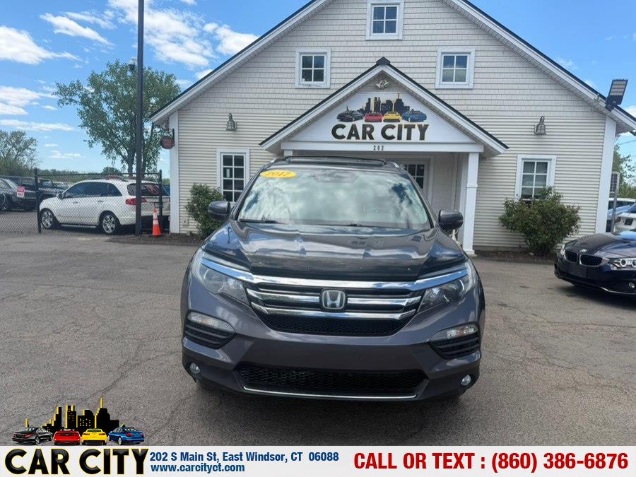 2017 Honda Pilot 4WD Elite's photo