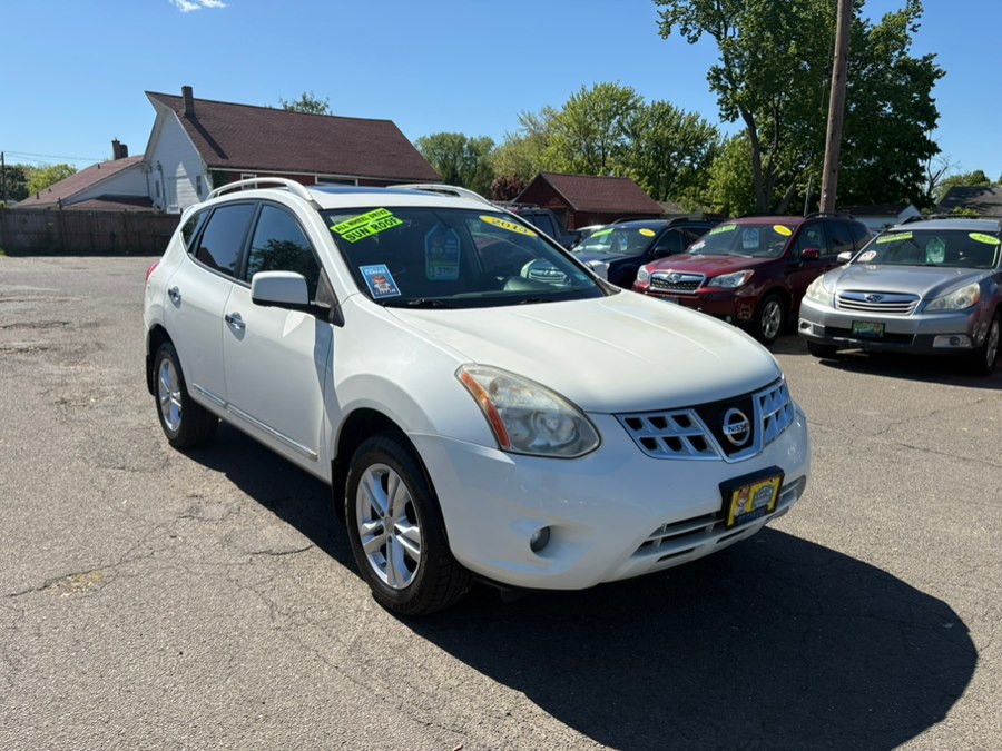 2013 Nissan Rogue AWD 4dr SV, available for sale in East Windsor, Connecticut | CT Car Co LLC. East Windsor, Connecticut