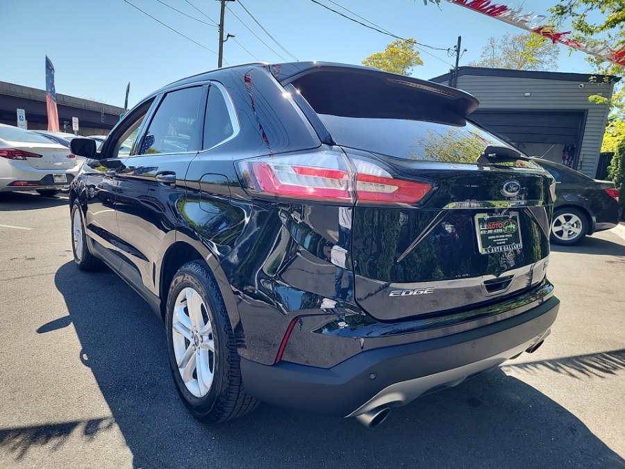 2019 Ford Edge SEL AWD's photo