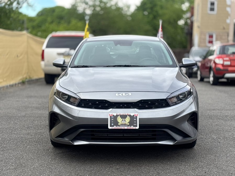 2024 Kia Forte LXS AT's photo