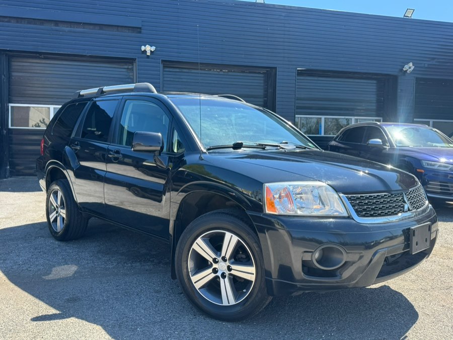 2010 Mitsubishi Endeavor 3.8 Auto SE Awd's photo