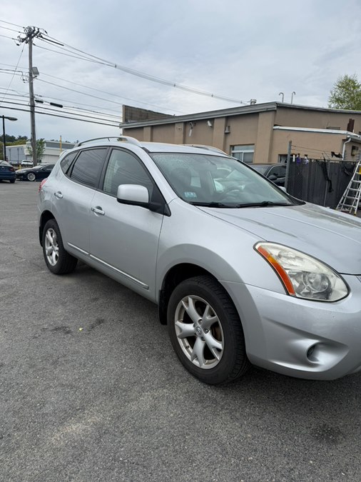 2011 Nissan Rogue SV AWD's photo