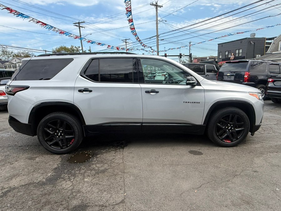 2019 Chevrolet Traverse AWD Premier's photo