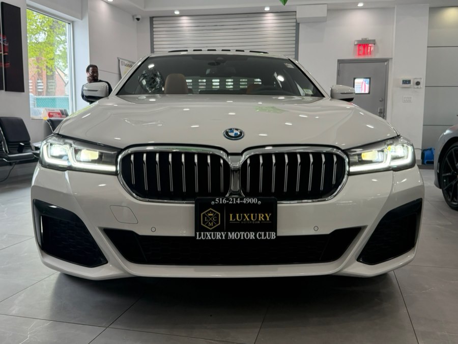 2023 BMW 5 Series 530e iPerformance Sedan's photo