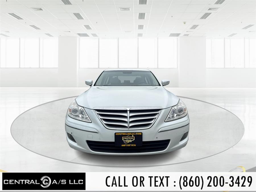 2009 Hyundai Genesis 3.8's photo