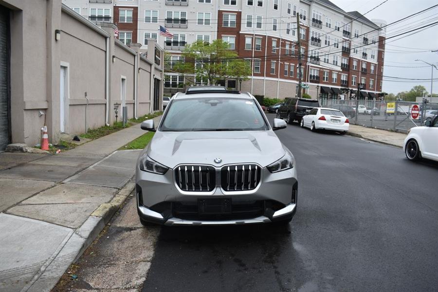 2025 BMW X1 xDrive28i's photo