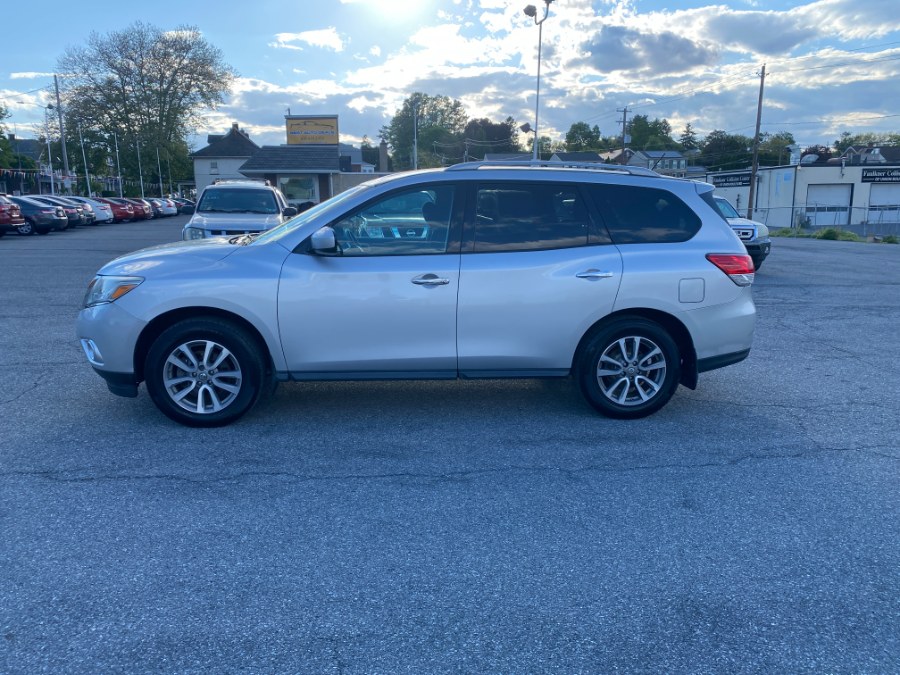 2014 Nissan Pathfinder SV 4WD's photo