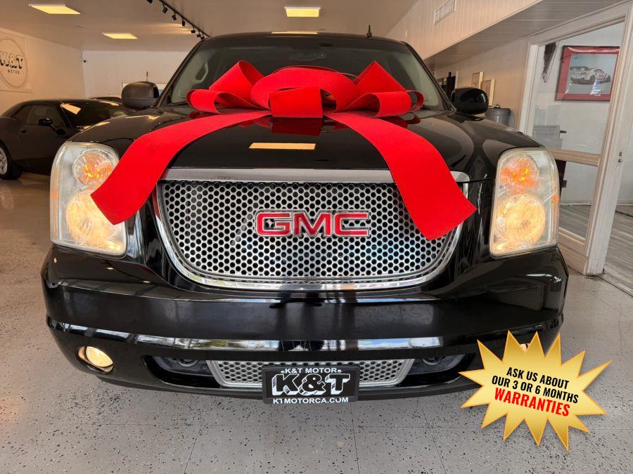 2007 GMC Yukon Denali's photo