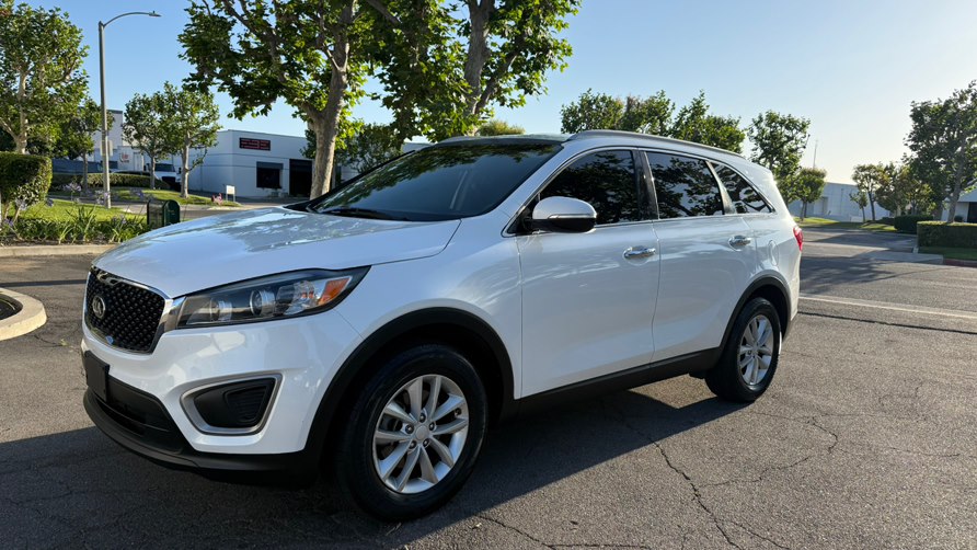 2017 Kia Sorento LX AT's photo
